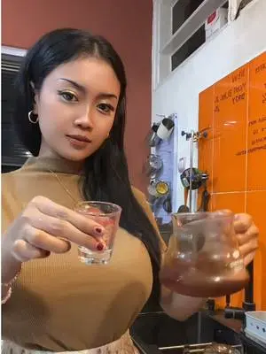 Kunjungi akun @hasna_santi_ di TikTok