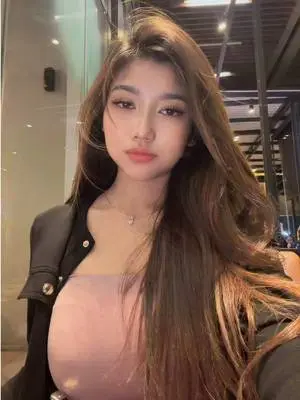 Kunjungi akun @zqya_a4 di TikTok