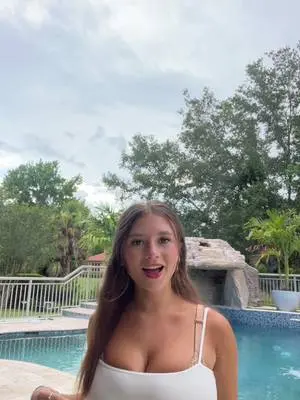 Kunjungi akun @notlainie di TikTok