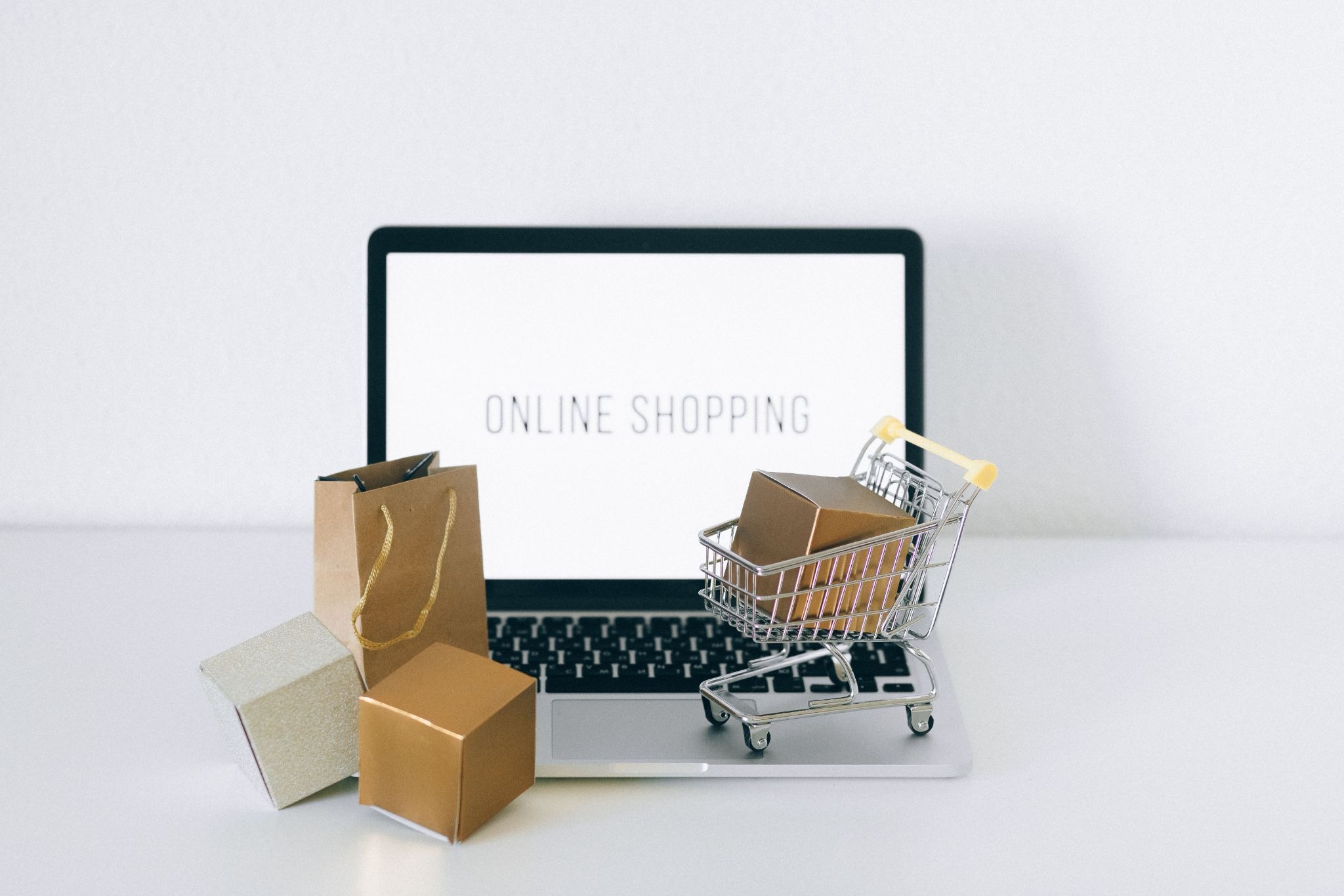 Ragu Beli Parfum Online? Ini Tips Biar Kamu Nggak Salah Pilih Notes