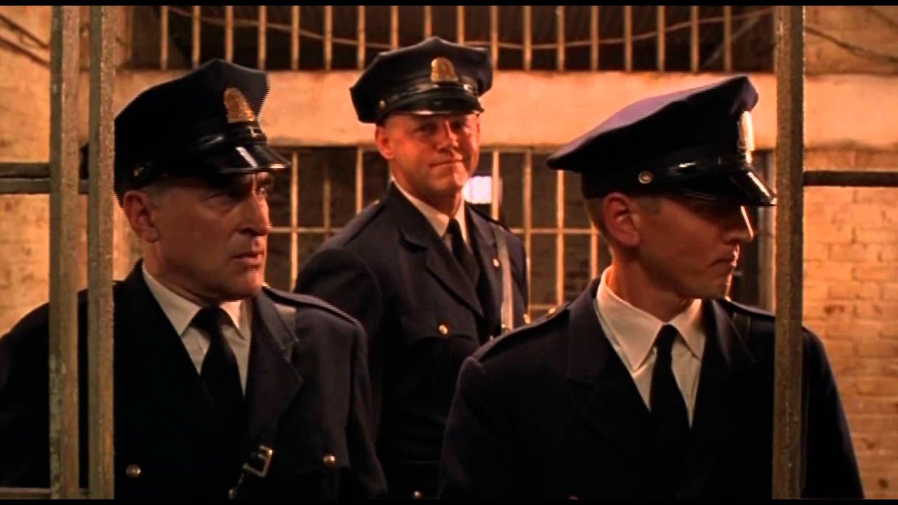 The Green Mile: Filsafat Teodise, Beban Empati, dan Sosok Kristus yang Terperangkap dalam Kebejatan Manusia pastirumah.com