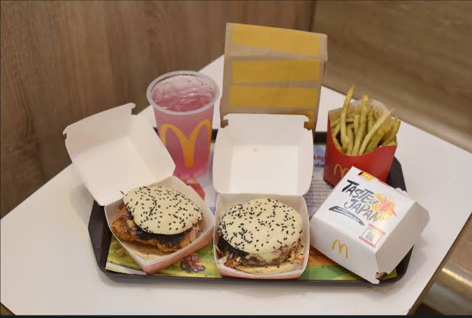 Sensasi Roti Lembut & Ayam Gurih! 5 Menu Wajib Coba di McDonald's Indonesia pastirumah.com