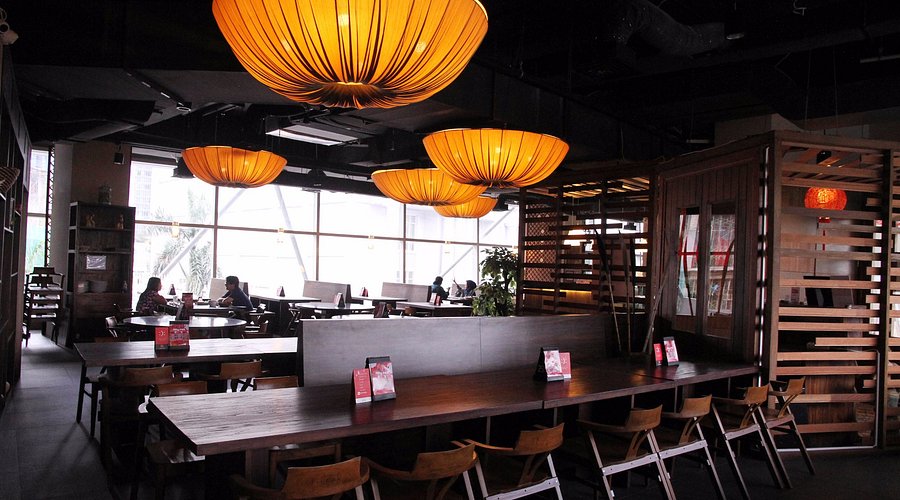 Kelezatan Seafood Segar & Bumbu Otentik Celebes! 5 Menu Wajib Coba di Sulawesi Restaurant pastirumah.com
