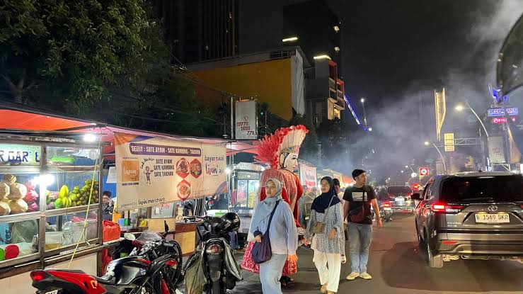 Wisata Kuliner Malam Legendaris & Street Food Ikonik! 5 Tempat & Menu Wajib Coba di Jalan Sabang (Jl. H. Agus Salim) pastirumah.com