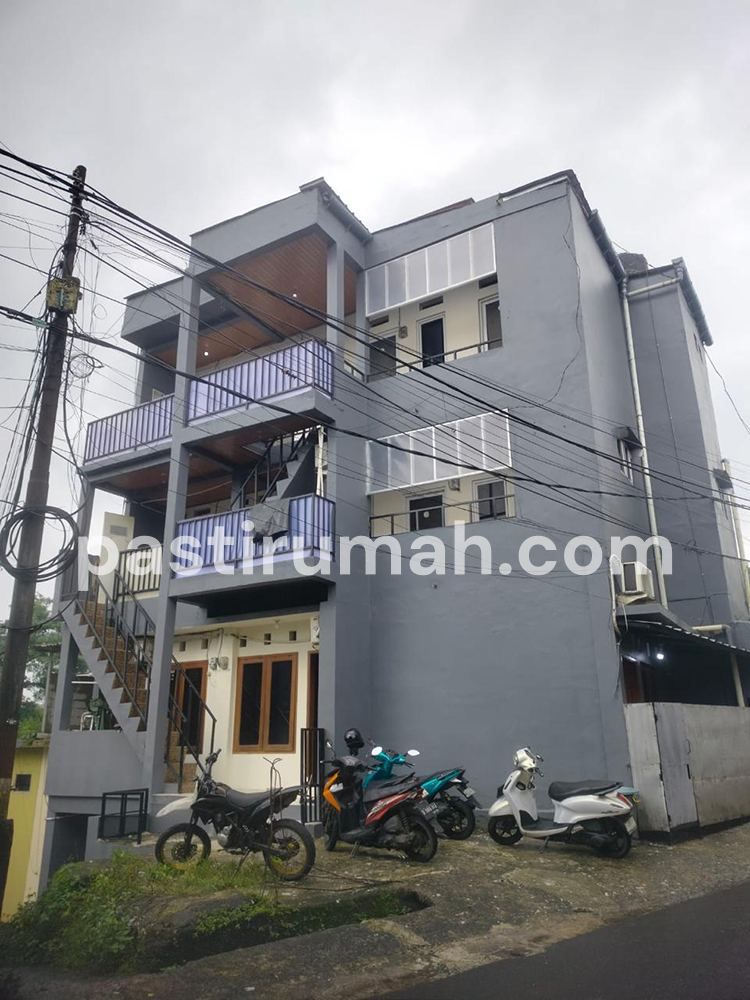 Kost 12 Kamar Penuh Terisi Dekat Kampus UI dan Guna Darma Depok