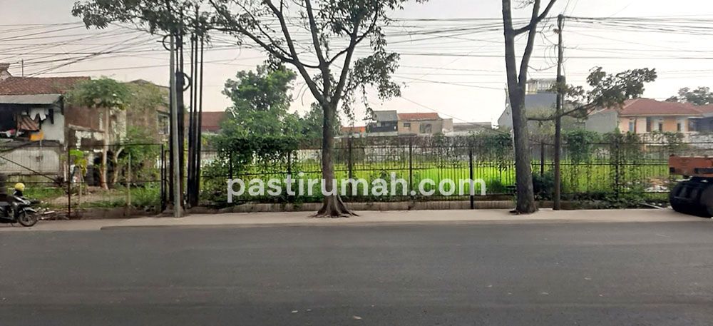Tanah 2349 m2 SHM Muka 38 Meter Super Strategis di Jl. Buah Batu Bdg