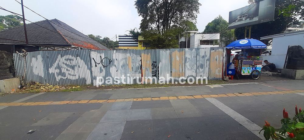 Tanah Untuk Komersial di Jalan Ir. H. Juanda Dago Bandung
