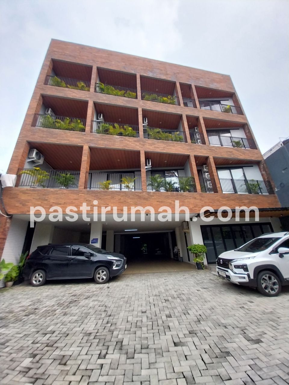 Dijual Rumah Kost 50 Kamar Full Furnished di Fatmawati Jakarta Selatan