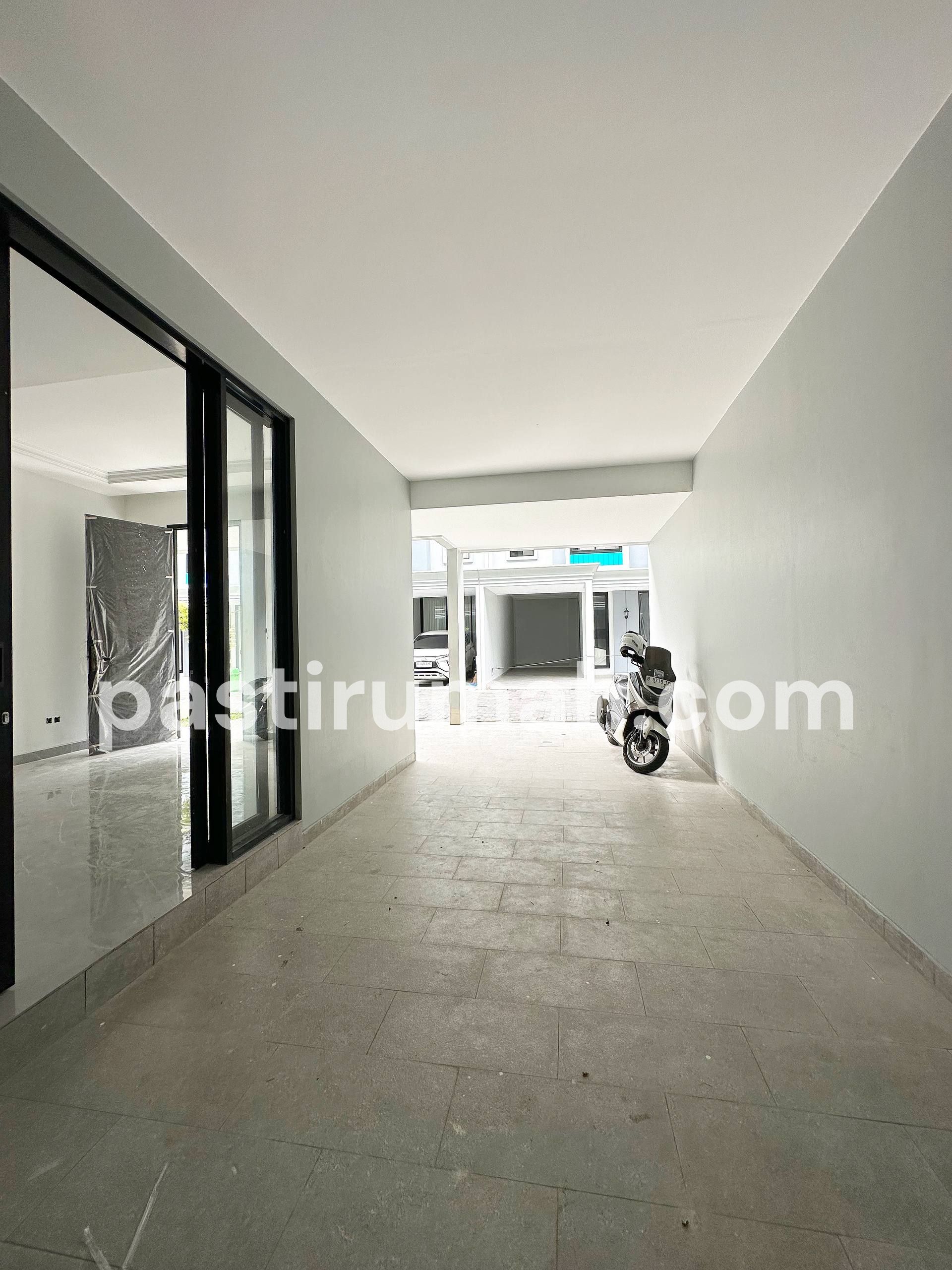 photo-1