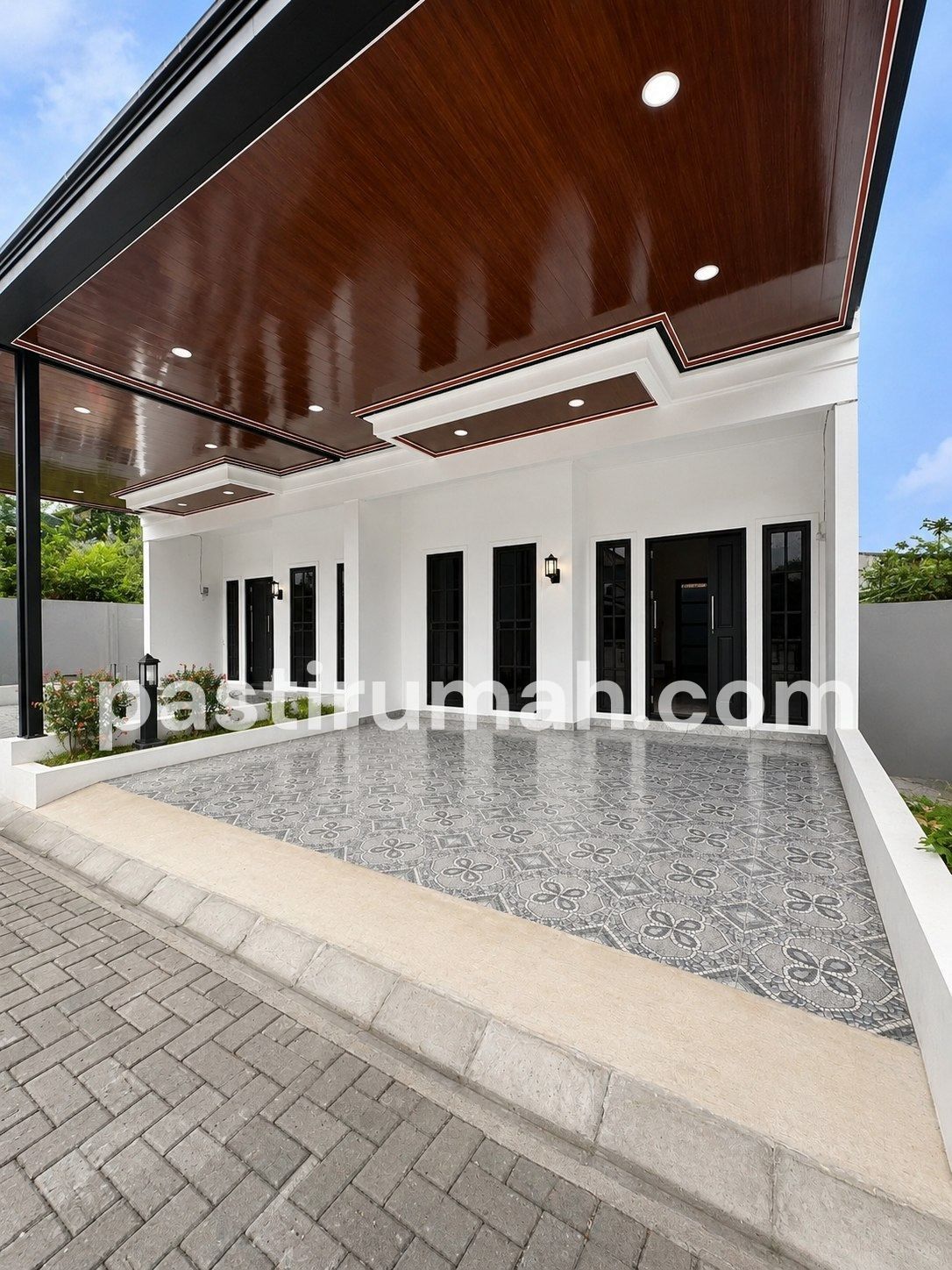 photo-1