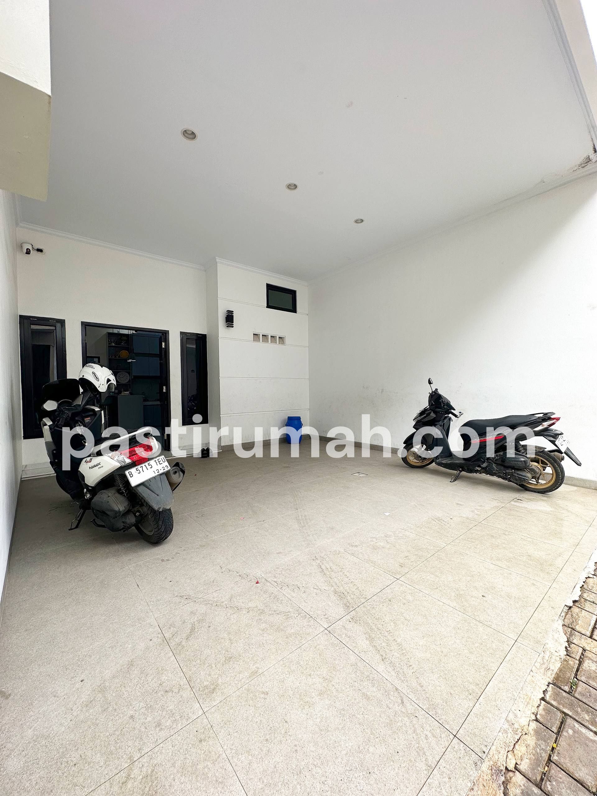 photo-1