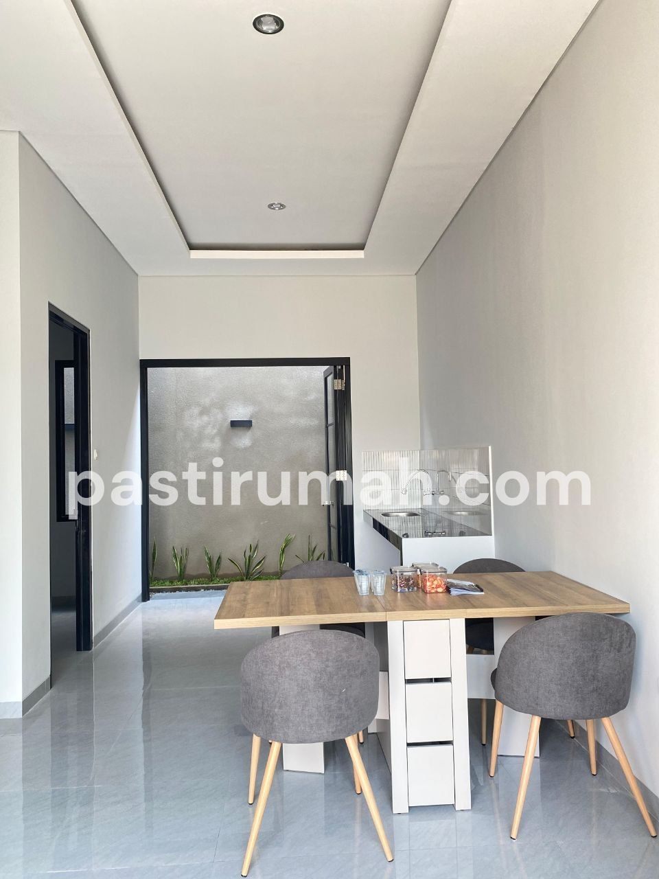 photo-1