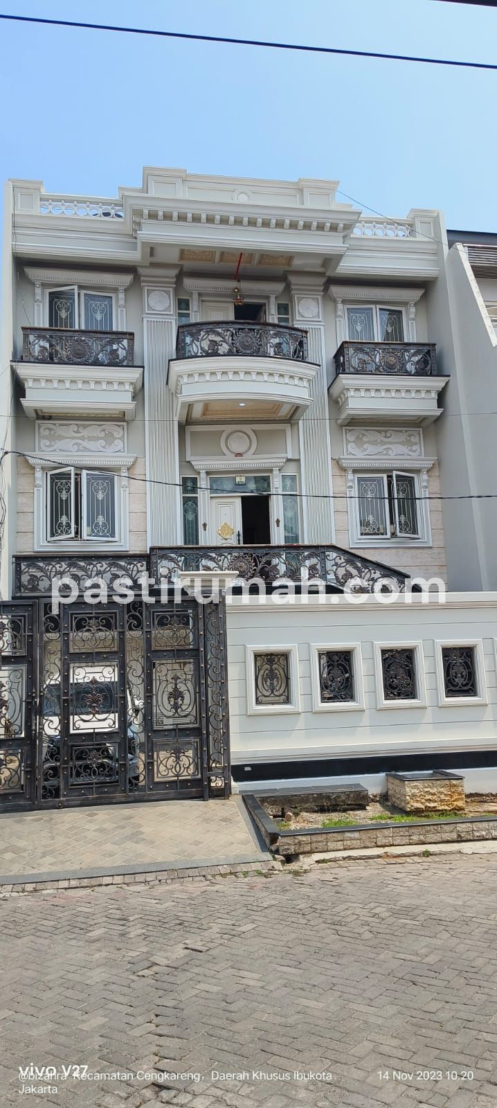 Rumah Mewah 3,5 Lantai Taman Palem Lestari Cengkareng SHM