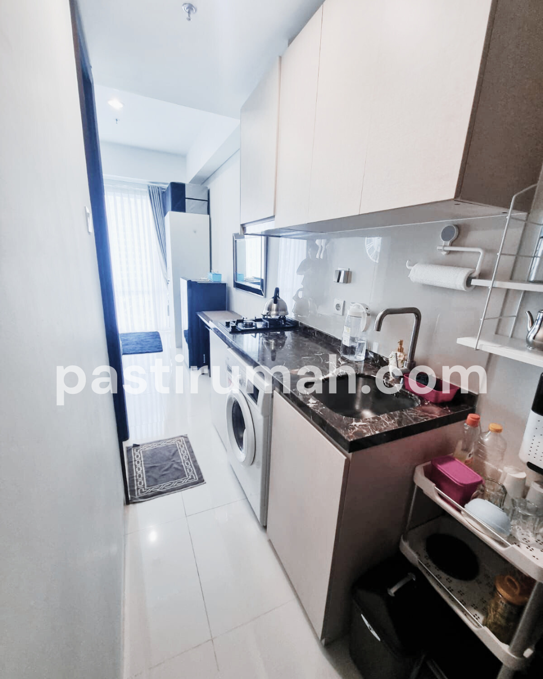 APARTEMEN STUDIO PURI MANSION DIAMOND – VIEW POOL, FULLY FURNISHED 