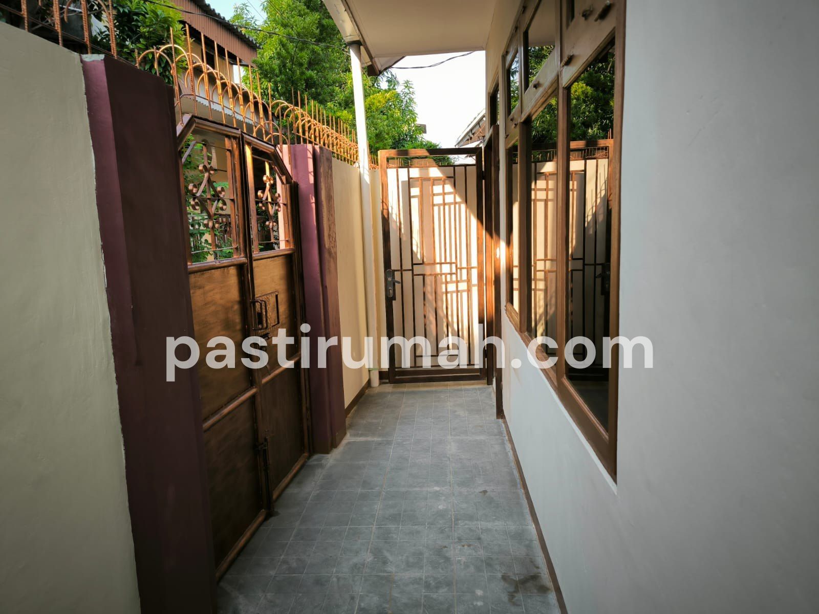 photo-1