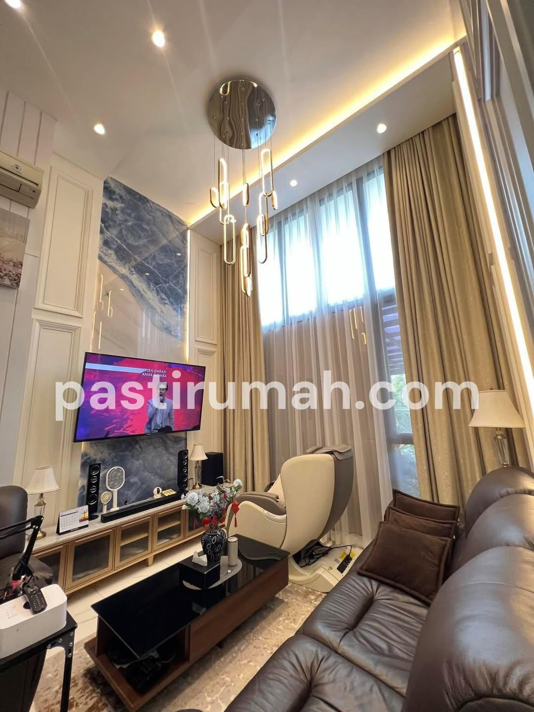 Rumah Bagus dan Mewah di Asya jakarta Garden City (JGC)