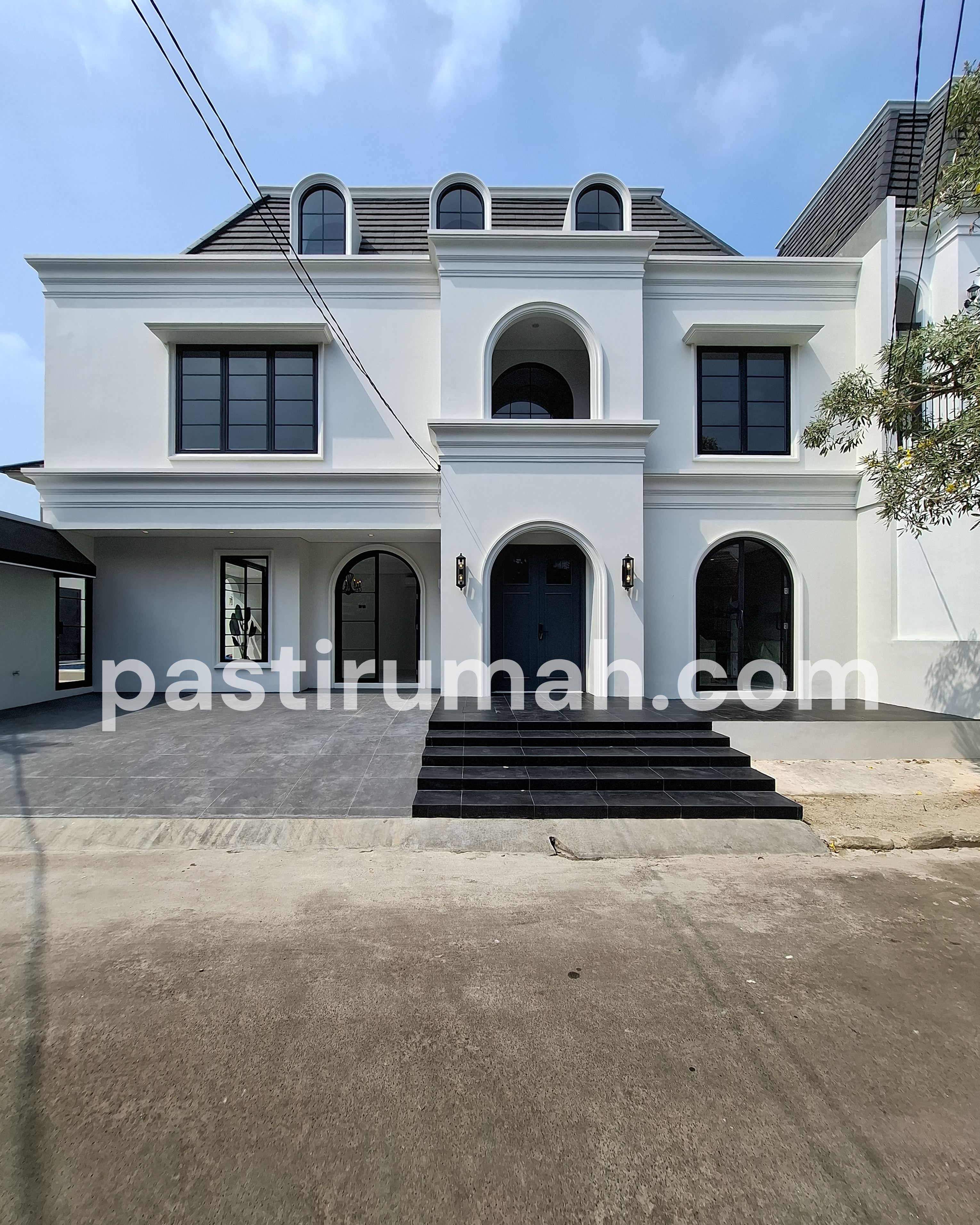 Rumah modern klasik dalam cluster exclusive di Bintaro sektor 9 