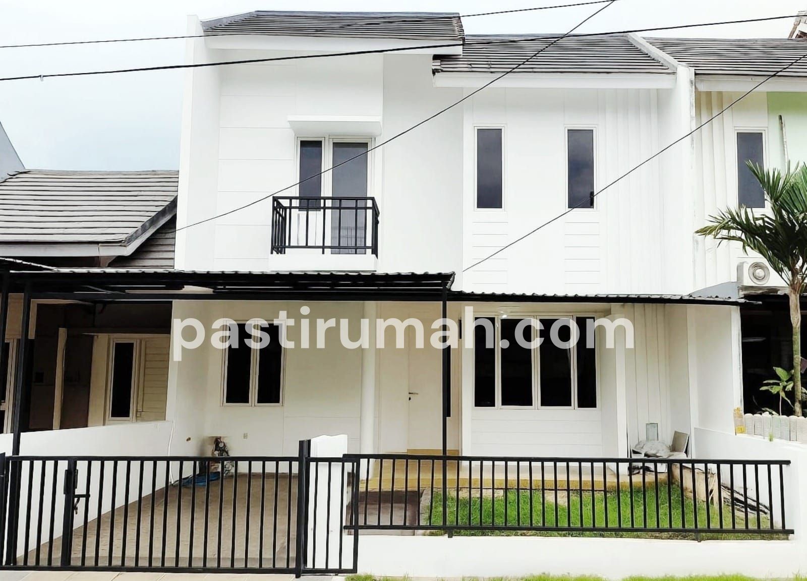 Rumah siap huni lokasi strategis di Perumahan area Ciater Ciputat