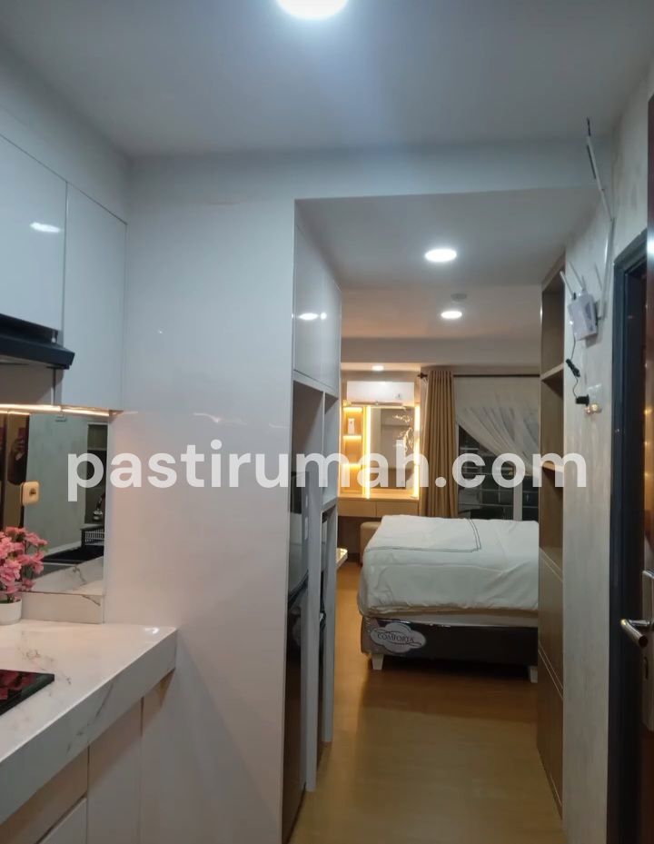 Disewakan Apartemen mewah type studio Mansyur Residence Apartment