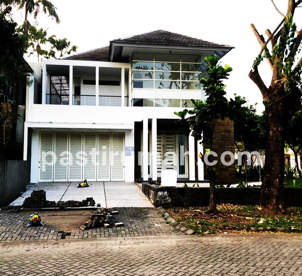 Rumah Diamond Hill Citraland Surabaya Barat Dekat Pakuwon Mall