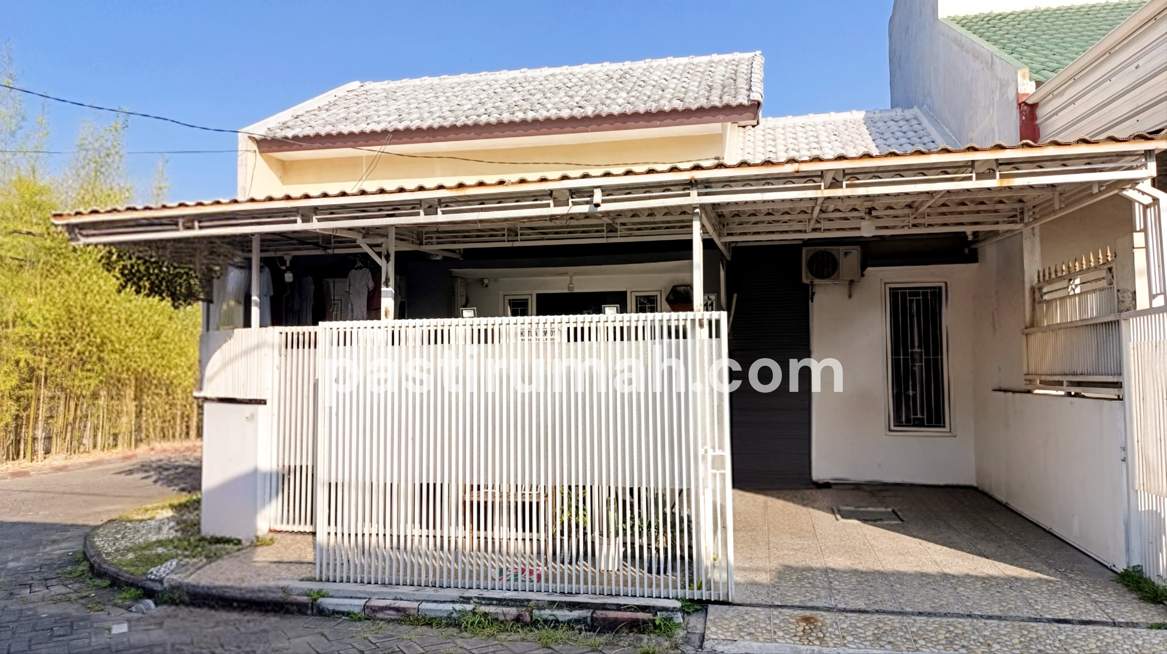 Rumah di Perum Menteng Regency, Gadung, Driyorejo , Gresik