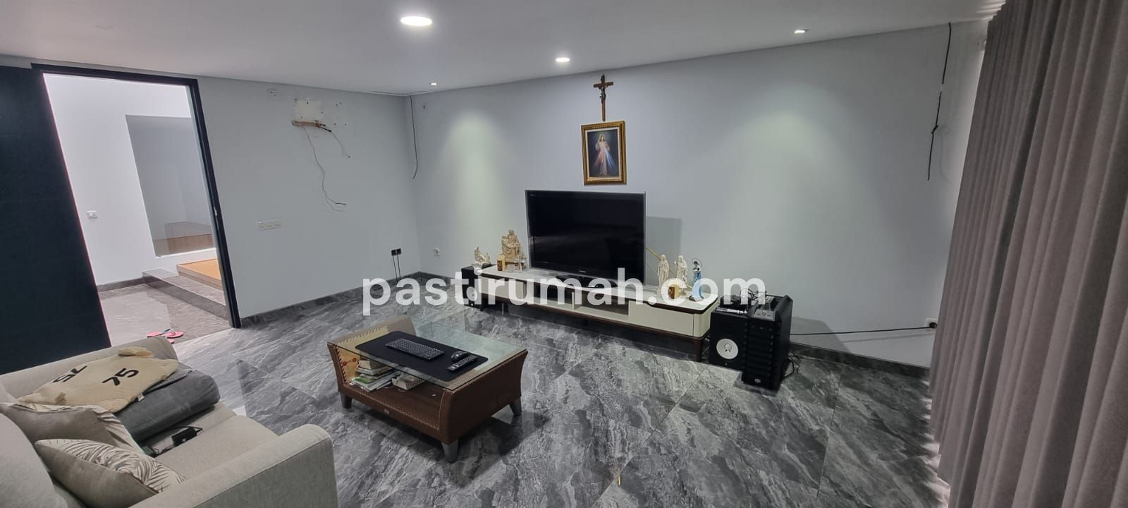 Rumah Waterfront Citraland Surabaya Barat Dekat Pakuwon Mall