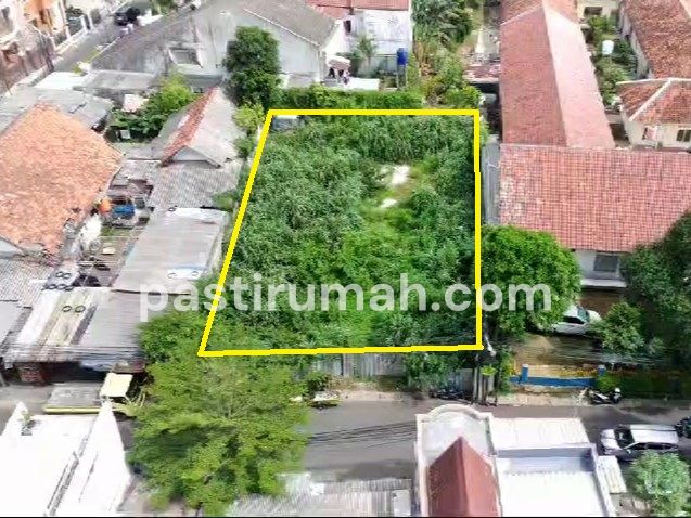 Tanah Komersial Lokasi Strategis Di Jl. Madrasah Nawi Jakarta Selatan