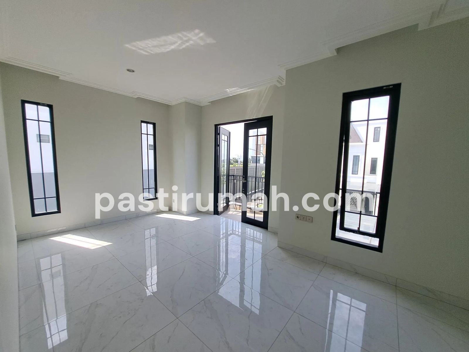 photo-1