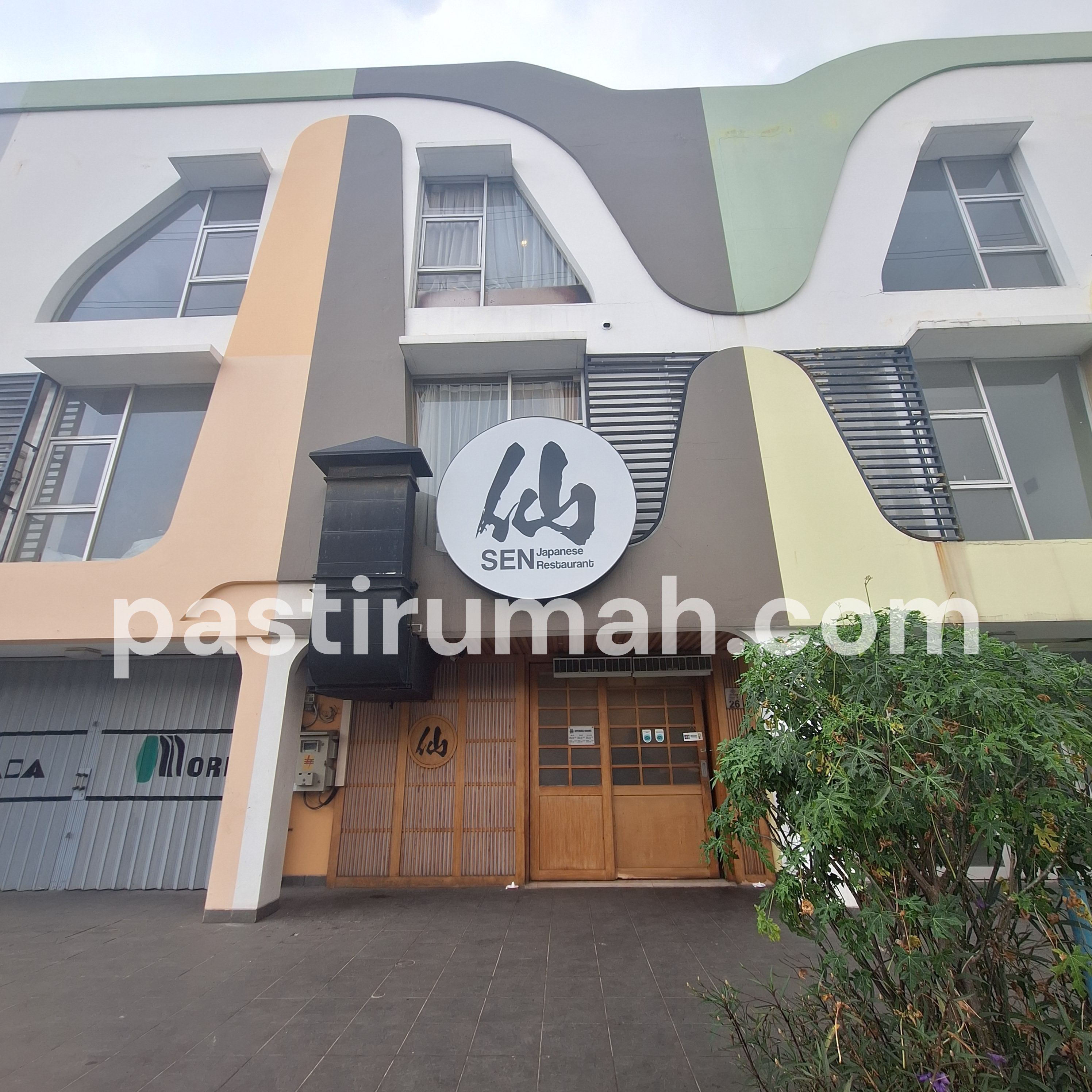 Ruko 3 Lantai Siap Usaha Di Ruko Trivium Square Lippo Cikarang
