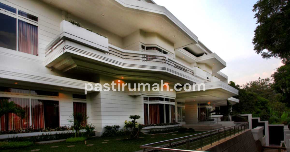 Hotel Seriti Suites 3 Lantai Lokasi Strategis Di Hegarsari Bandung