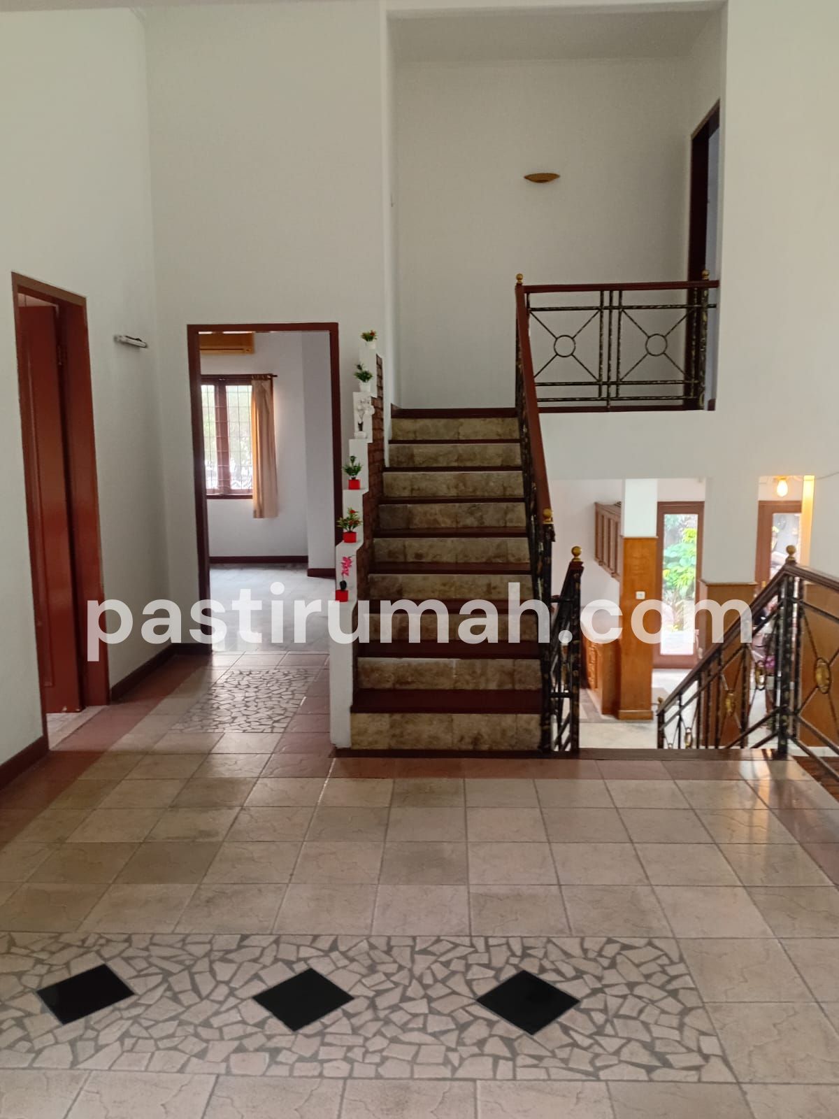 photo-1