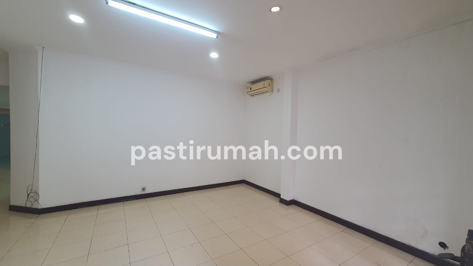 photo-1