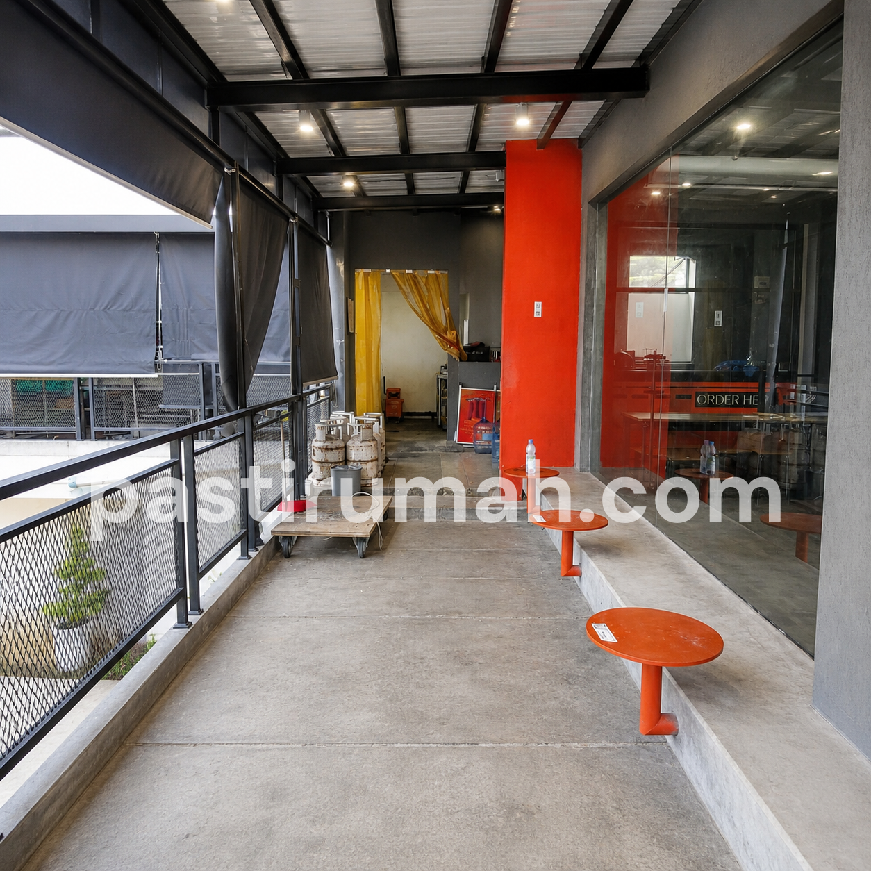photo-1
