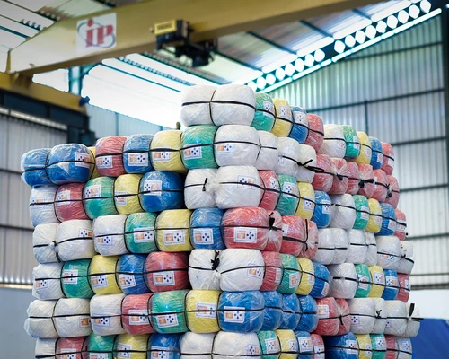 Tali Rafia Plastik Multifungsi: Solusi Praktis untuk Berbagai Kebutuhan