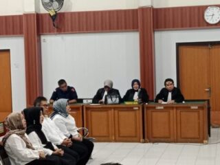 Korupsi Penjualan Aset Empat Terdakwa Divonis 18 Bulan Penjara