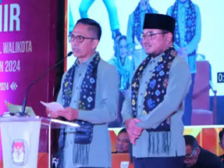 Debat Ketiga, Ratu Dewa - Prima Salam Janjikan Kemakmuran Warga Palembang 