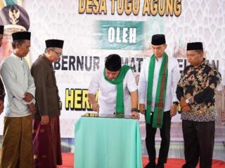 Gubernur Resmikan Masjid Agung Al-Huda Desa Tugu Agung Lempuing OKI