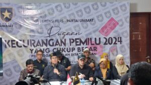 Pernyataan Sikap Dan Konferensi Pers Dugaan Kecurangan Pemilu 2024 Di DPP Partai Ummat, Kawasan Tebet, Jakarta Selatan (Kamis, 22 Februari 2024).