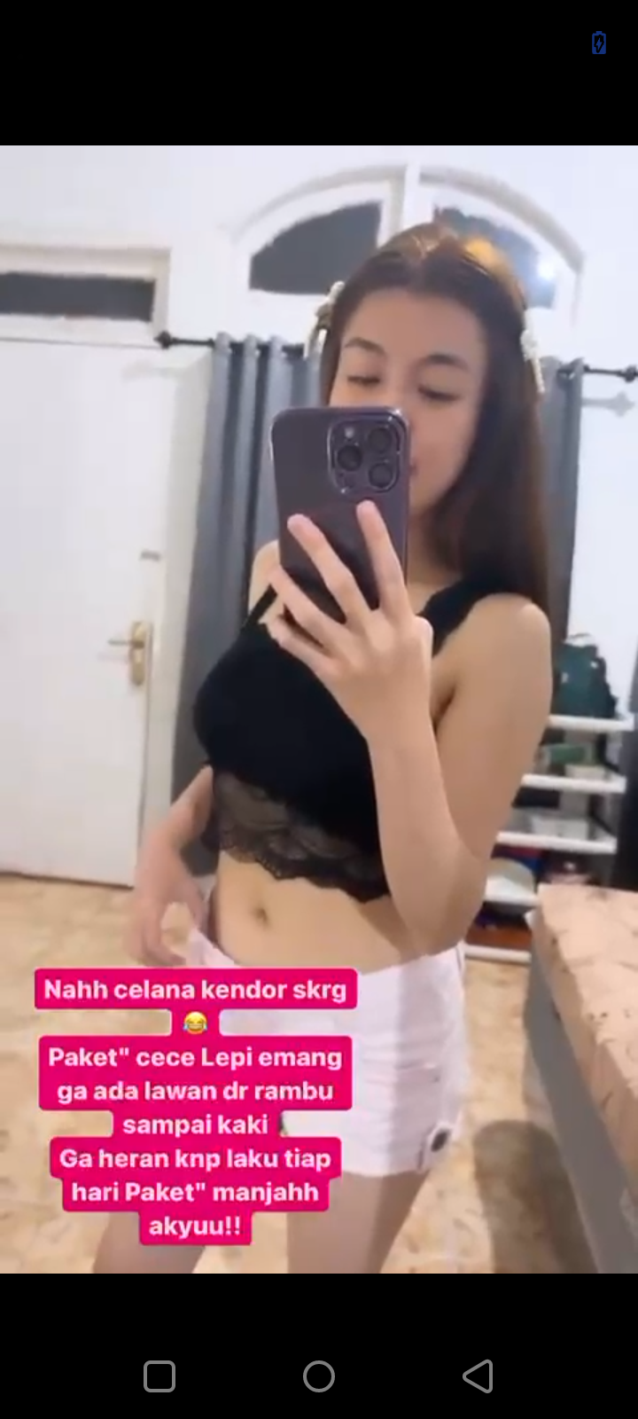 Levina Ketika Menawarkan Produk Kecantikannya di Akun Instagram @Levina_91