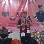 Dr. Drs. Nikson Nababan, M. Si., Tatkala Memberikan Kata Sambutan Dan Motivasi Serta Diwawancarai Oleh Awak Media, Saat Agenda Silaturahmi Bersama Bang Nikson Nababan, Di Cafe Arih Ersada, Kawasan Cawang, Jakarta Timur.