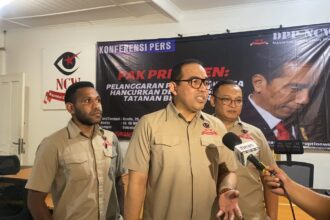 Hanifa Sutrisna, Ketua umum DPP NCW beserta DPP NCW saat memberikan keterangan pers Pada Awak Media.