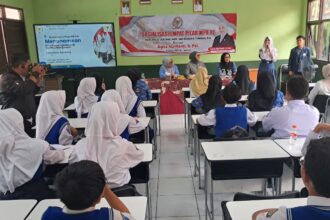 Agita menjelaskan bahwa Pancasila bukan hanya simbol negara, melainkan pedoman sikap dan perilaku dalam kehidupan sehari-hari. Nilai-nilai seperti saling menghormati, gotong royong, keadilan, dan musyawarah dapat diterapkan langsung oleh para siswa di lingkungan sekolah maupun di tengah masyarakat. Ia mengajak para pelajar untuk tidak sekadar menghafal sila-sila Pancasila, tetapi juga mengamalkannya dalam tindakan nyata.