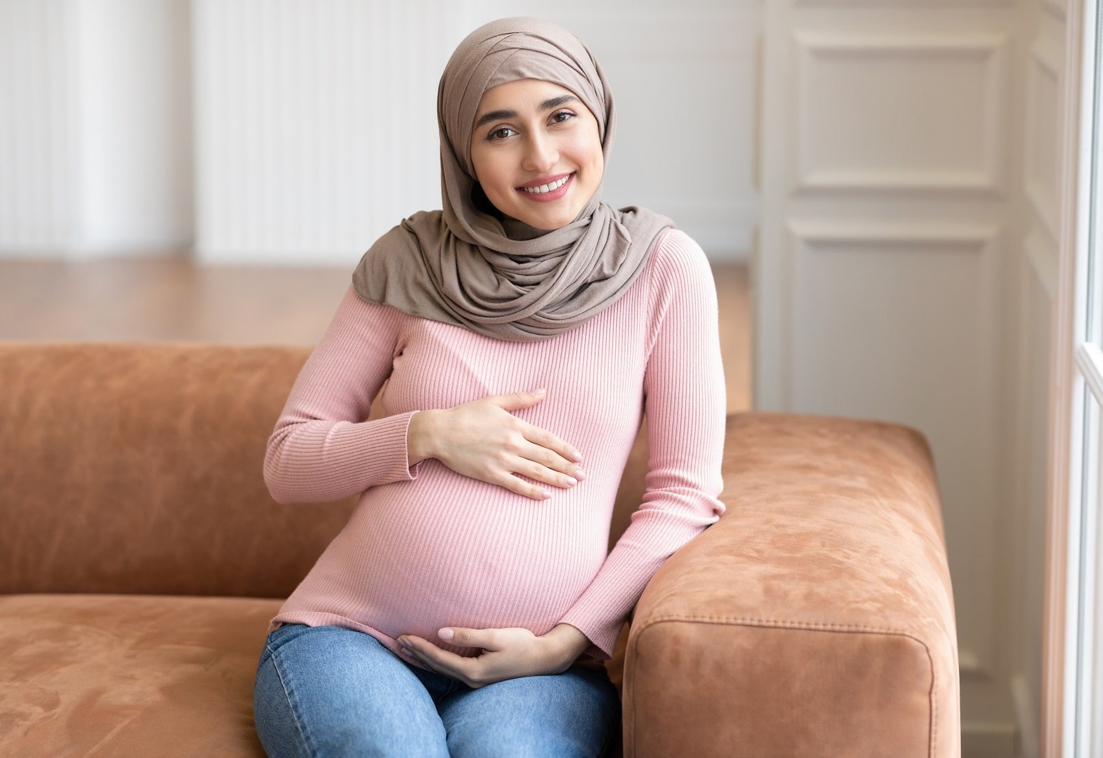 Jalani Ibadah Puasa dengan Aman, Simak Tips Berpuasa untuk Ibu Hamil Berikut Ini!