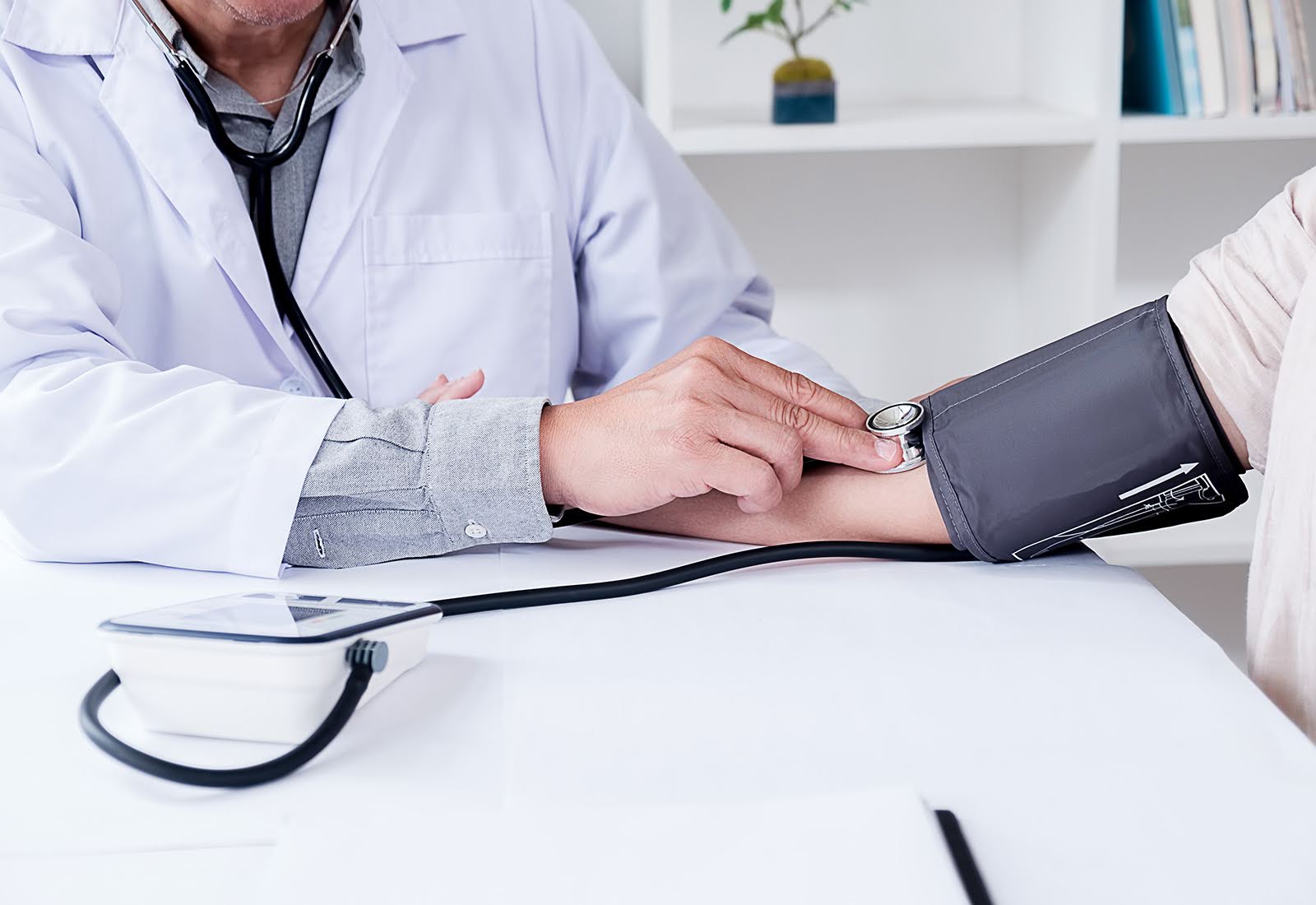 Cari Jadwal Dokter Penyakit Dalam Jakarta dan Tangerang