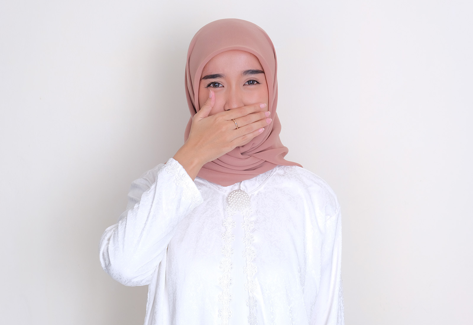 Tips Ampuh Mengatasi Bau Mulut Saat Puasa yang Bisa Anda Coba