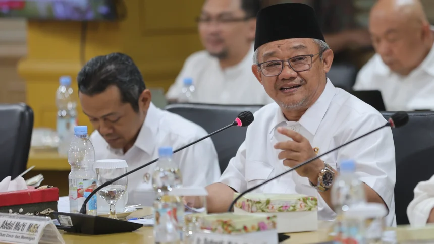 PaparanMenteri Pendidikan Dasar dan Menengah Bapak Abdul Mu'ti terkait Sistem Penerimaan Murid Baru dan Revisi UU Sisdiknas