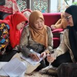 Silaturahmi Senator Jabar Agita Nurfianti bersama warga bahas PIP, layanan kesehatan, dan penguatan UMKM untuk komunitas mandiri.