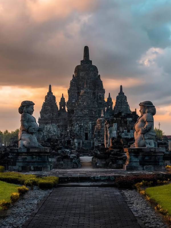 Day Tour Keraton, Tamansari Watercastle & Prambanan Temple