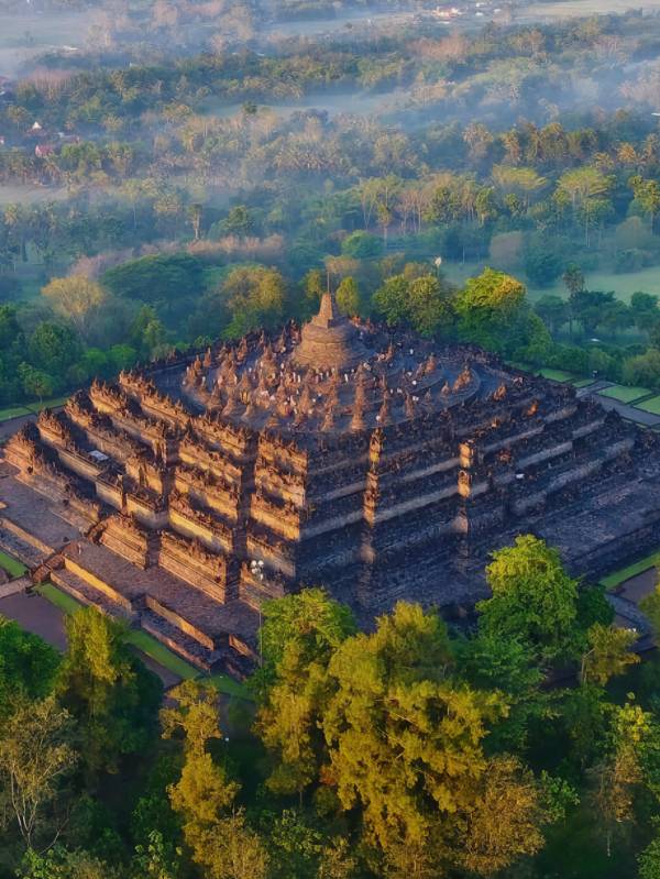 Day Tour Setumbu Hill Sunrise, Borobudur & Prambanan Temple