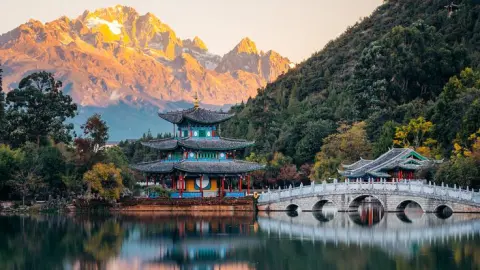 8D KUNMING DALI LIJIANG SHANGRILA + BALAGEZONG MUSLIM